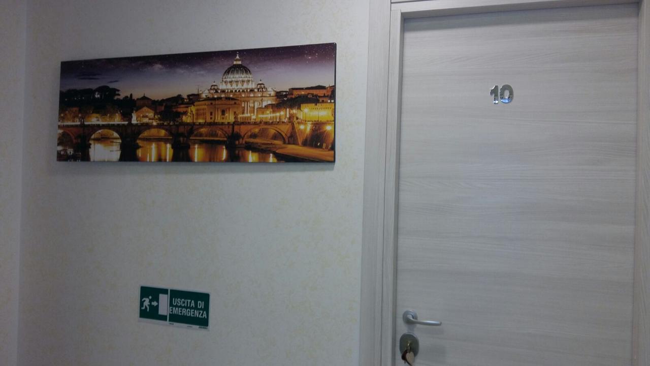 Domus Italiana Hotel Róma Kültér fotó