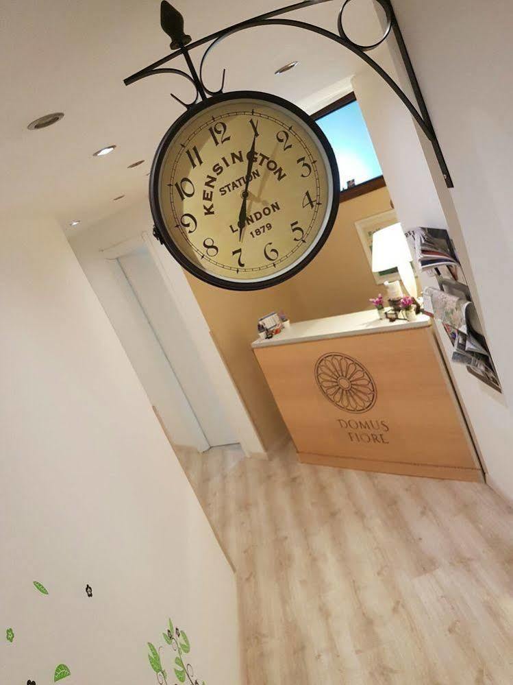Domus Italiana Hotel Róma Kültér fotó
