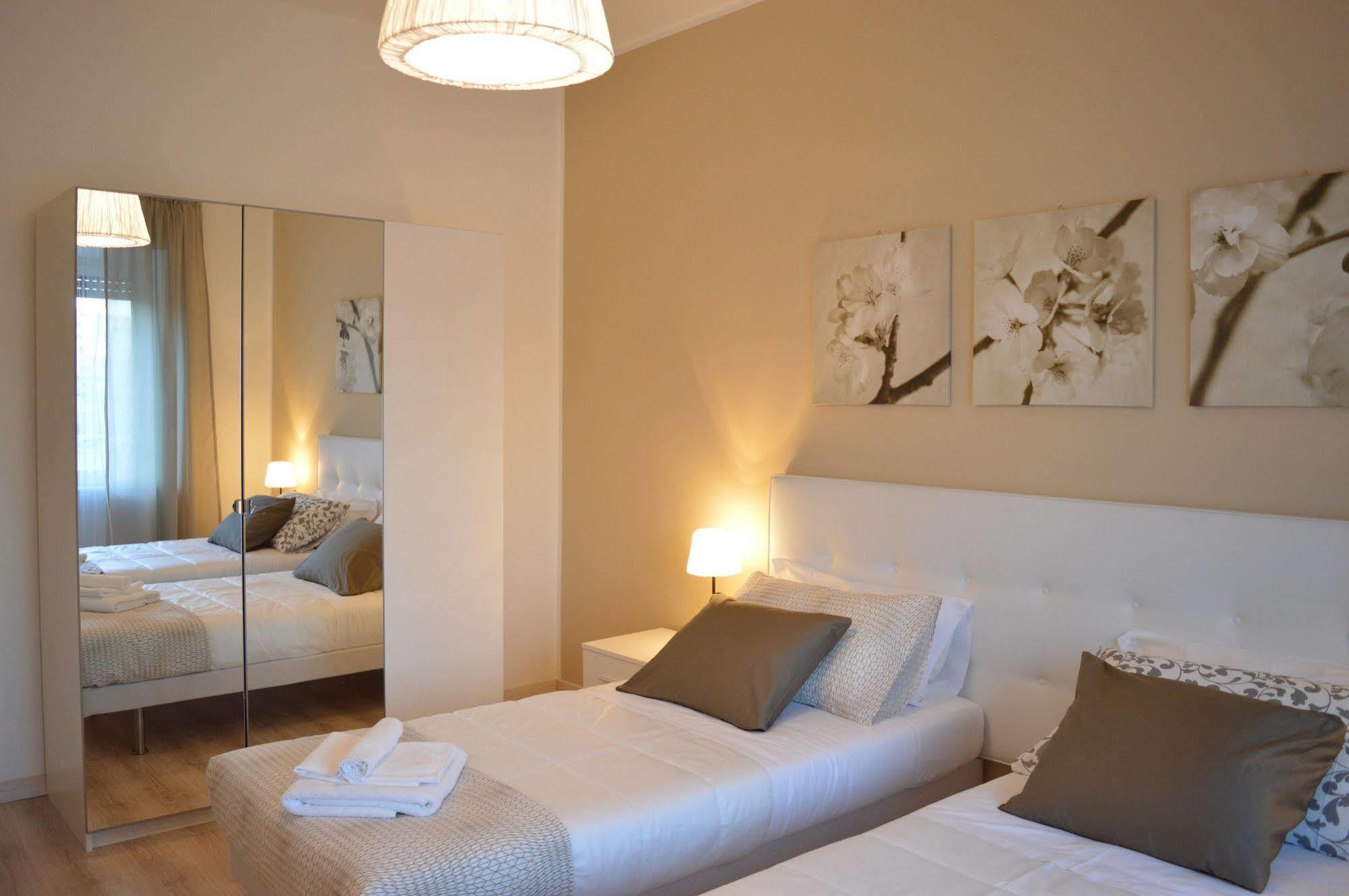 Domus Italiana Hotel Róma Kültér fotó