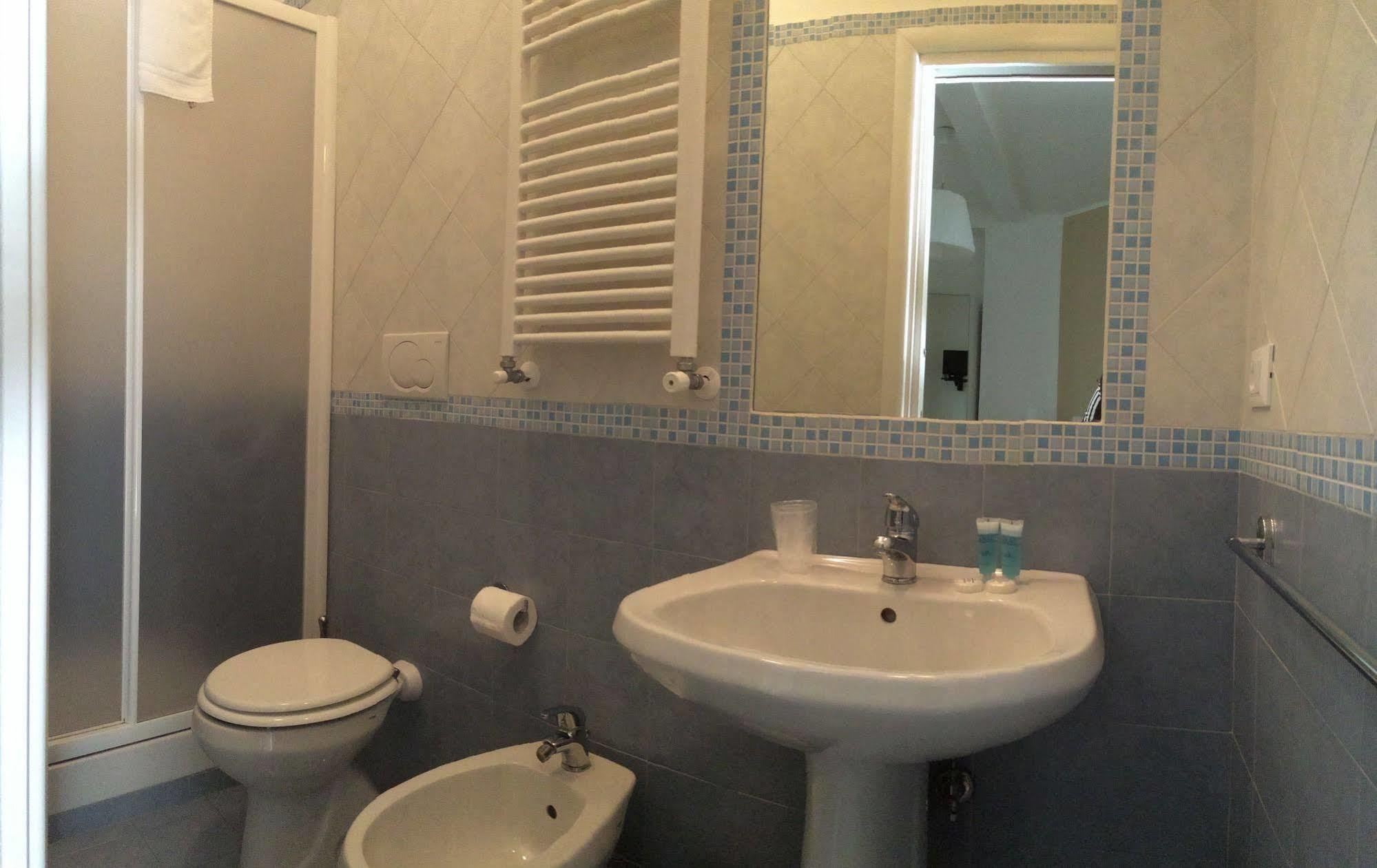 Domus Italiana Hotel Róma Kültér fotó