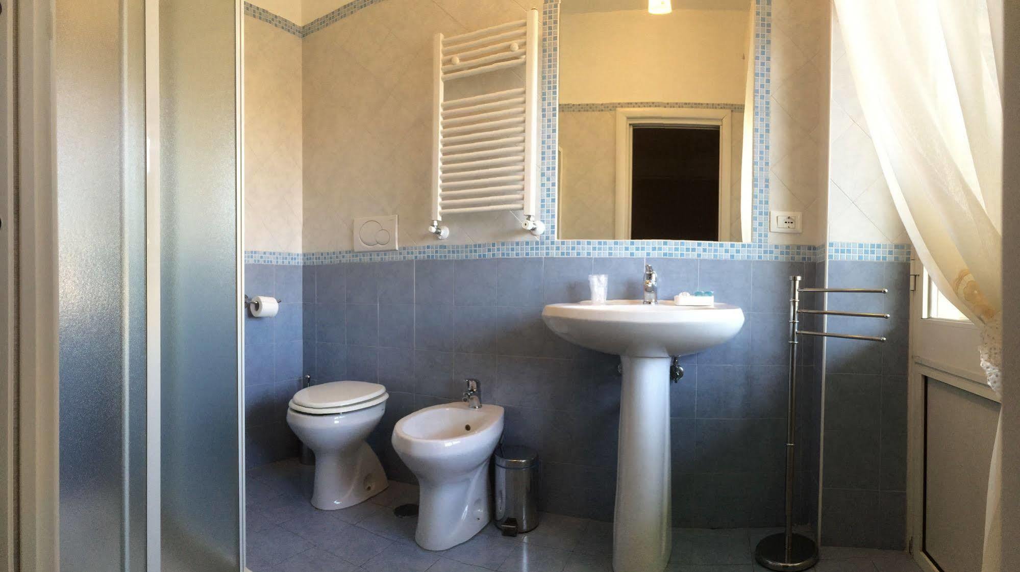 Domus Italiana Hotel Róma Kültér fotó