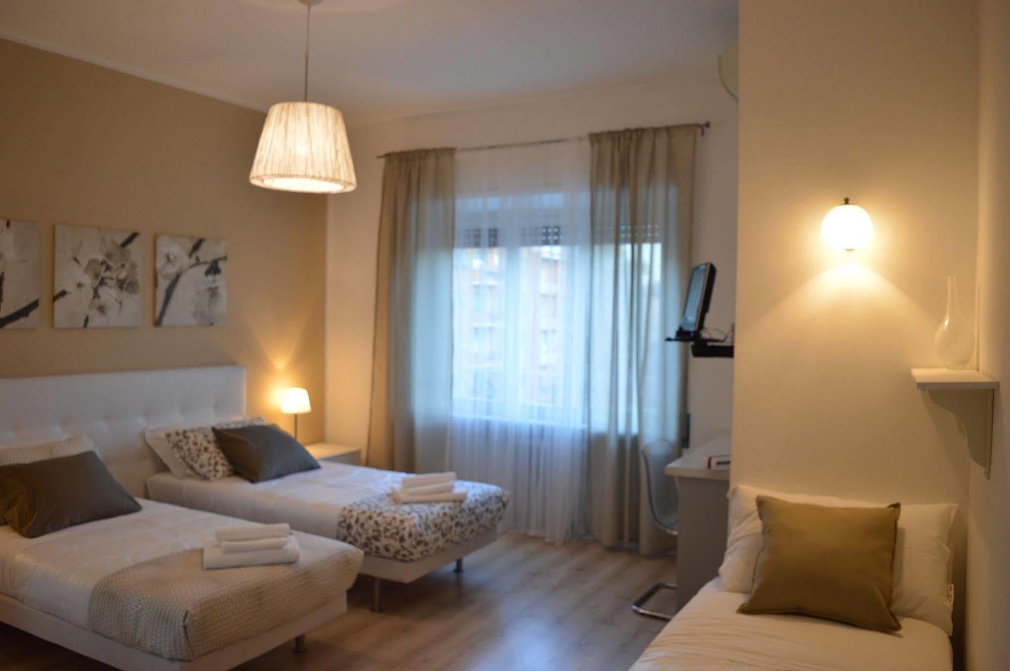 Domus Italiana Hotel Róma Kültér fotó