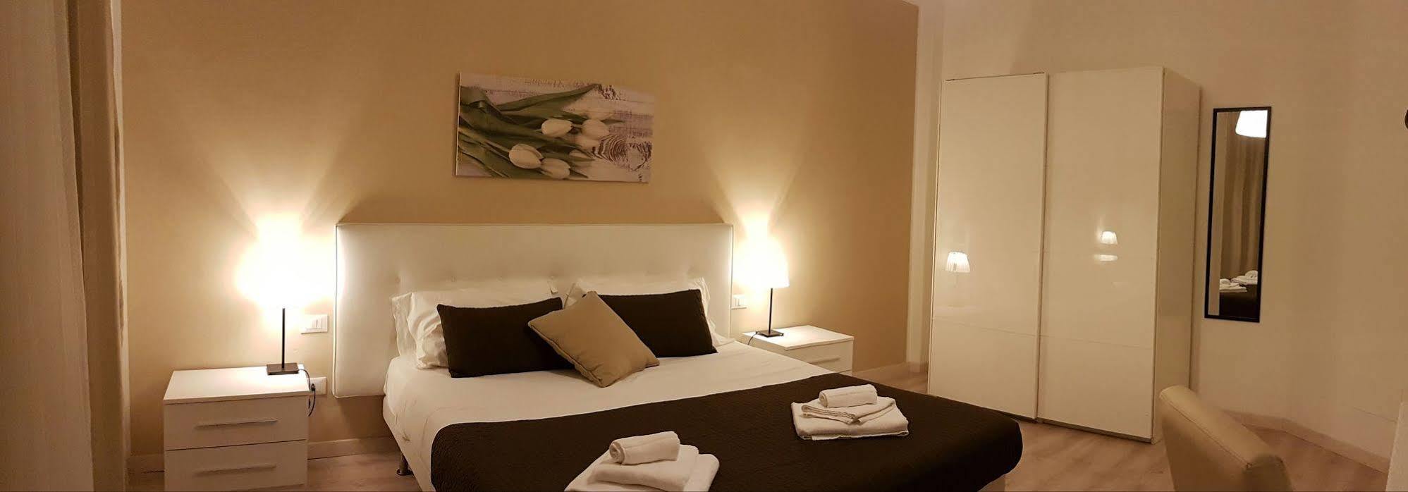 Domus Italiana Hotel Róma Kültér fotó