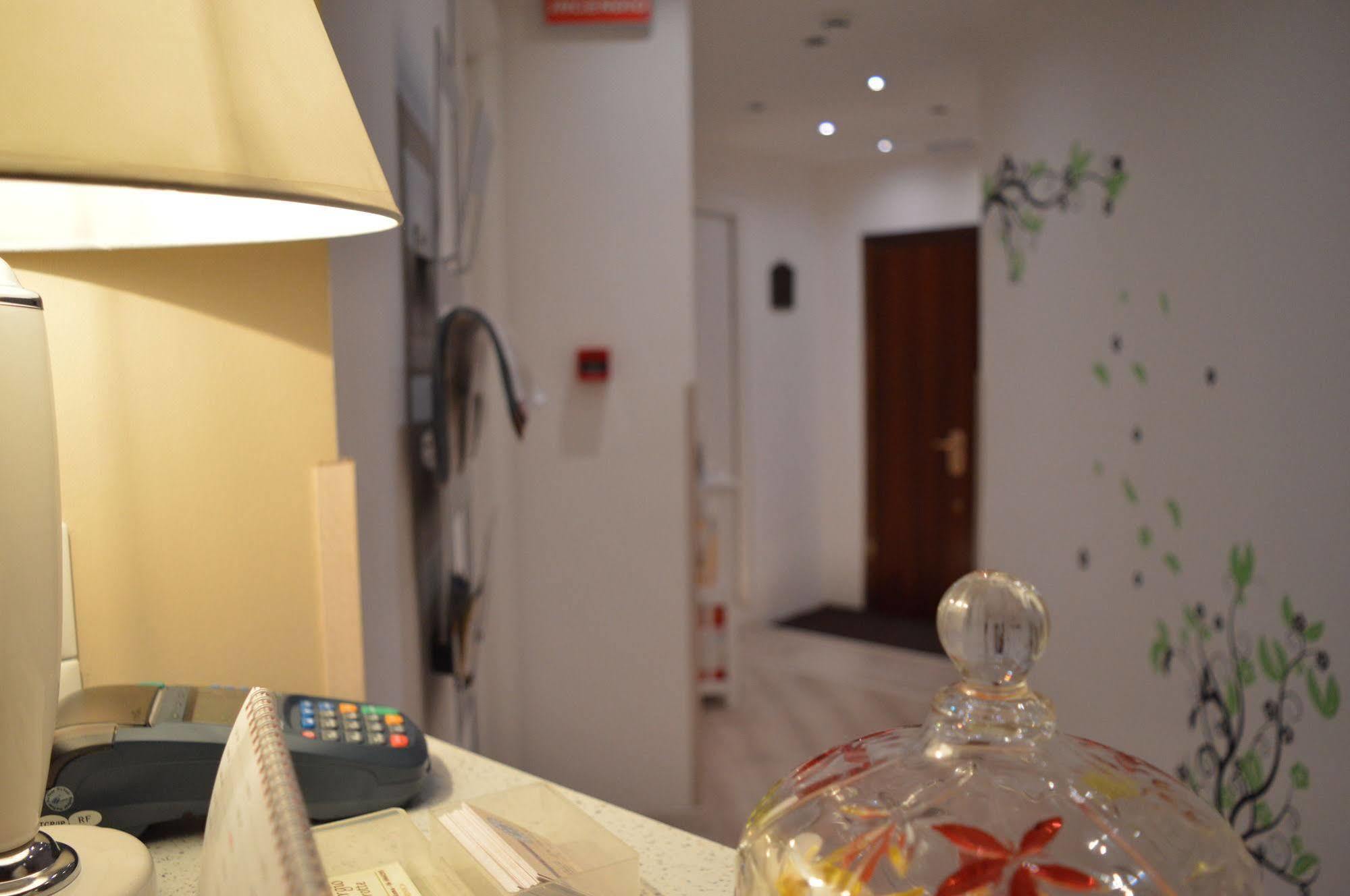 Domus Italiana Hotel Róma Kültér fotó