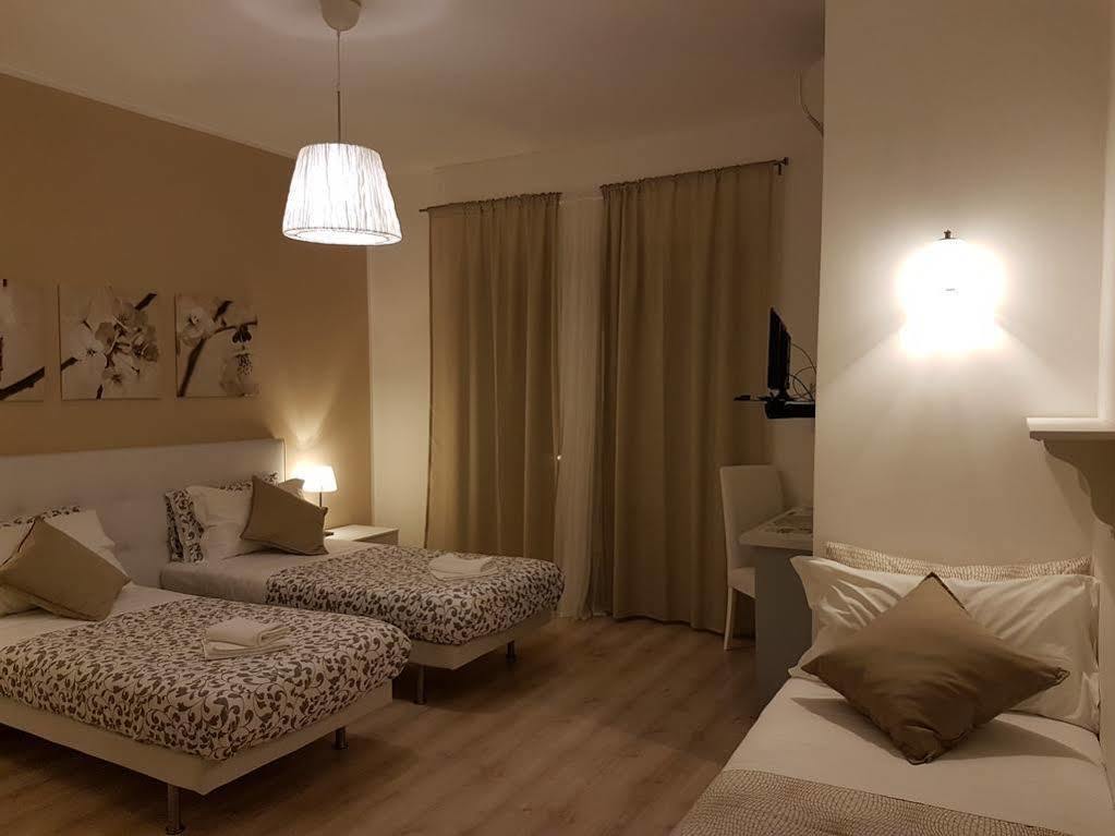 Domus Italiana Hotel Róma Kültér fotó